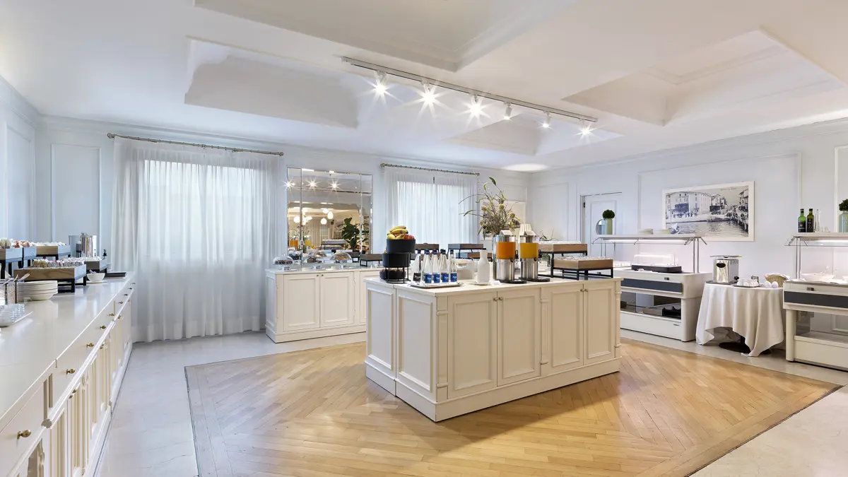 Hotel Iseolago, Lake Iseo, Breakfast Room