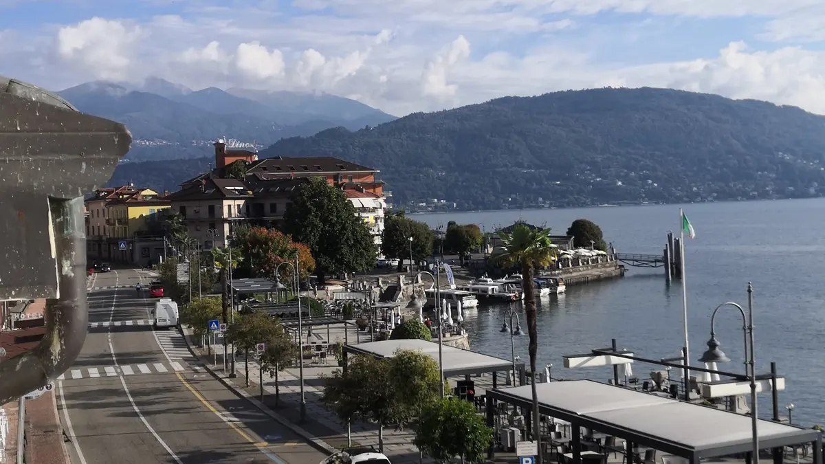 Hotel Beau Rivage Lake Maggiore Harbour