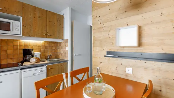 One bedroom alcove apartment