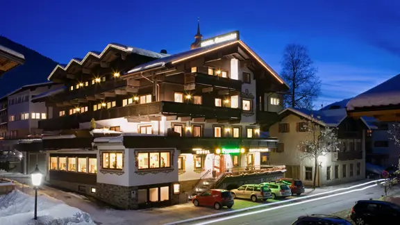 Hotel Eggerwirt Soll Exterior Winter
