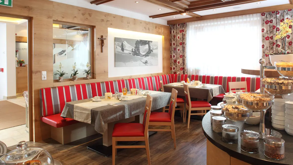 Hotel Binta Garni Ischgl Dining Room