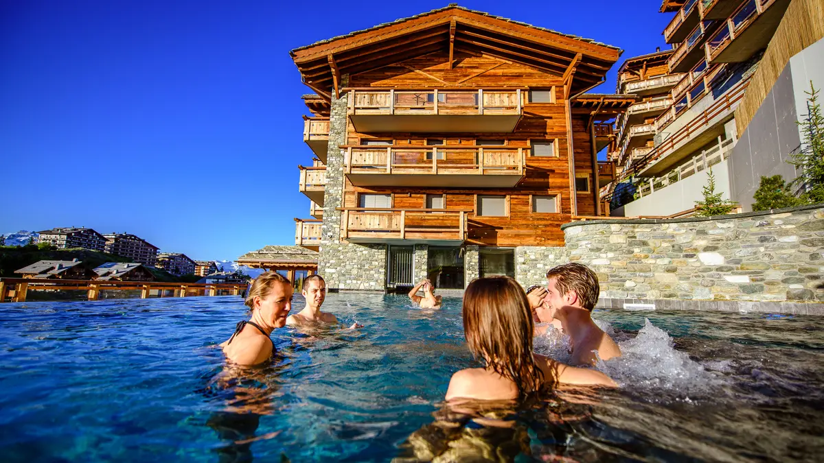 Hotel 4 Valleys Nendaz Swimming Pool