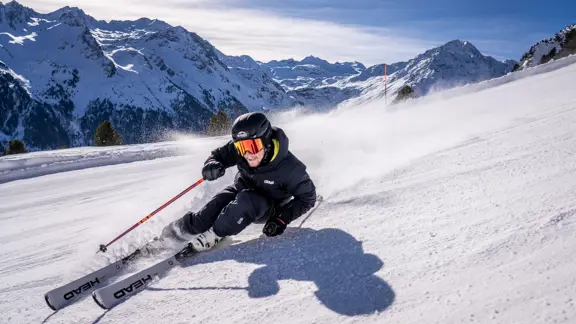Nendaz Four Valleys Skier