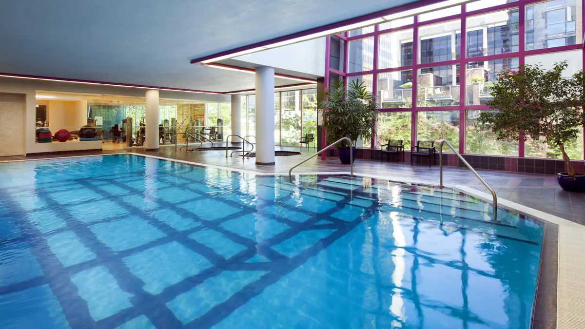 Sheraton Wall Centre Hotel Vancouver Swimming Pool