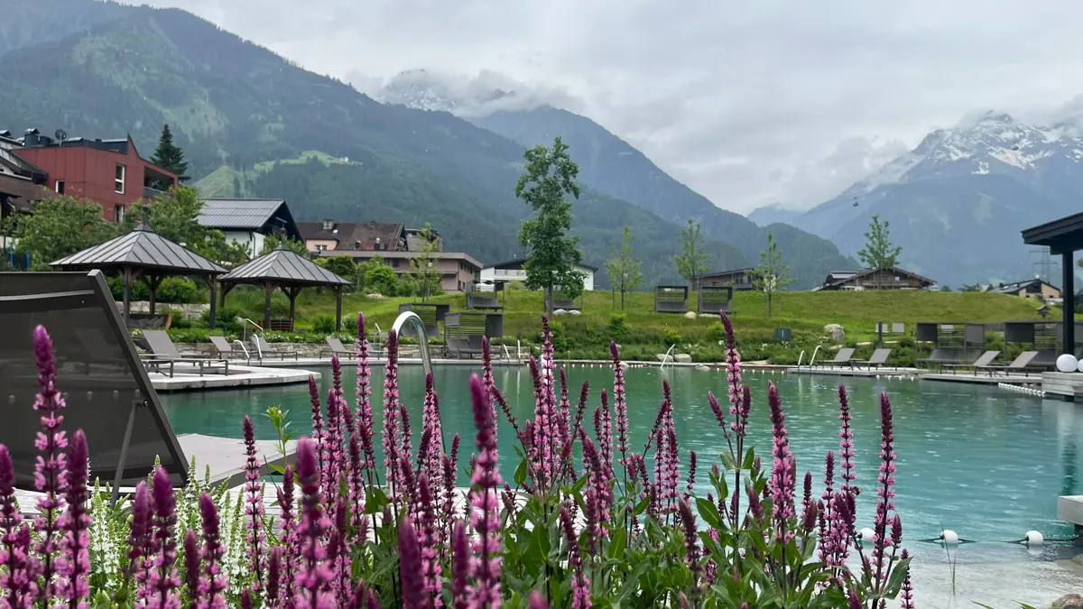 Elisabeth Hotel Mayrhofen Outdoor Relaxation Area