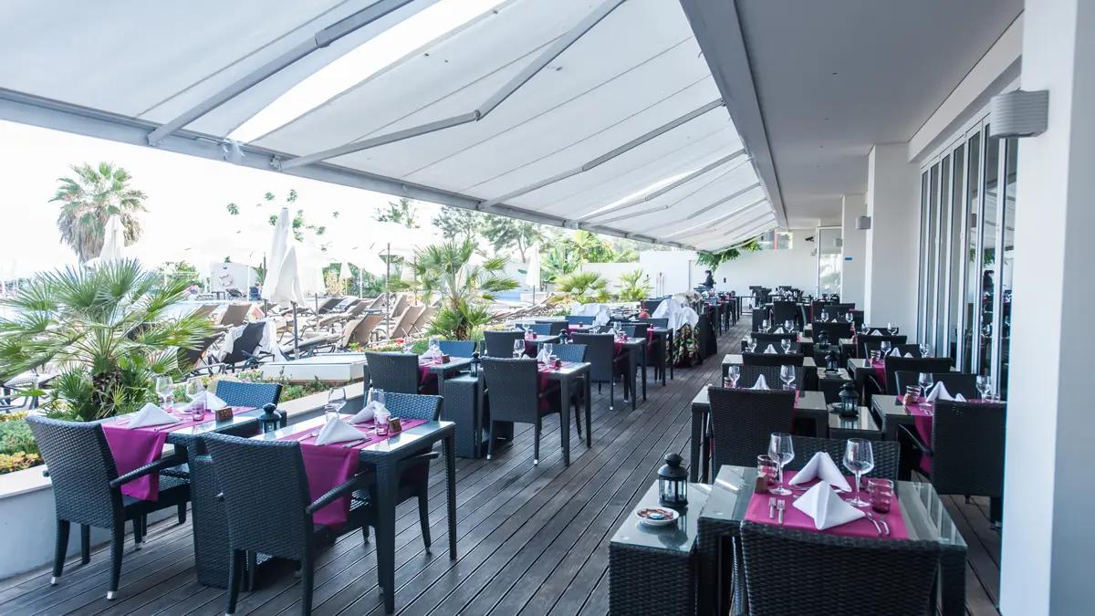 Melia Madeira Mare Resort Spa Funchal Pool Restaurant O Ilheu