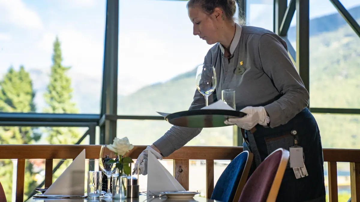 Fretheim Hotel Flam Aurland Dining Copyright Norwaysbest/Sverre Hjørnevik