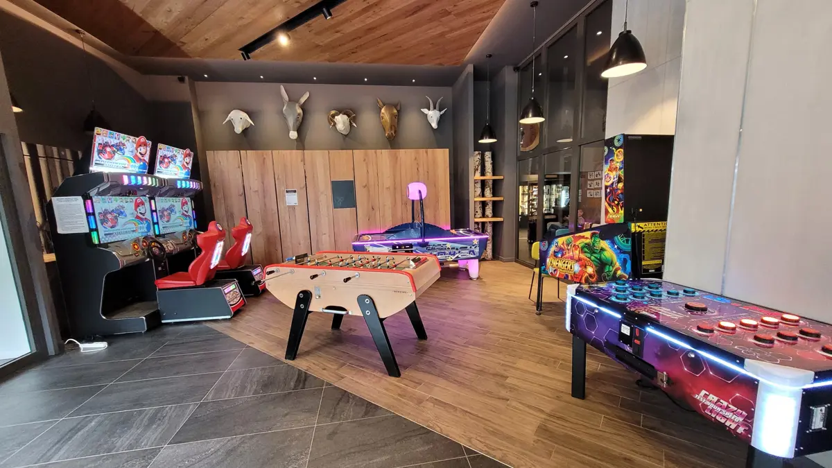 Hotel Alpina Chamonix Games Room