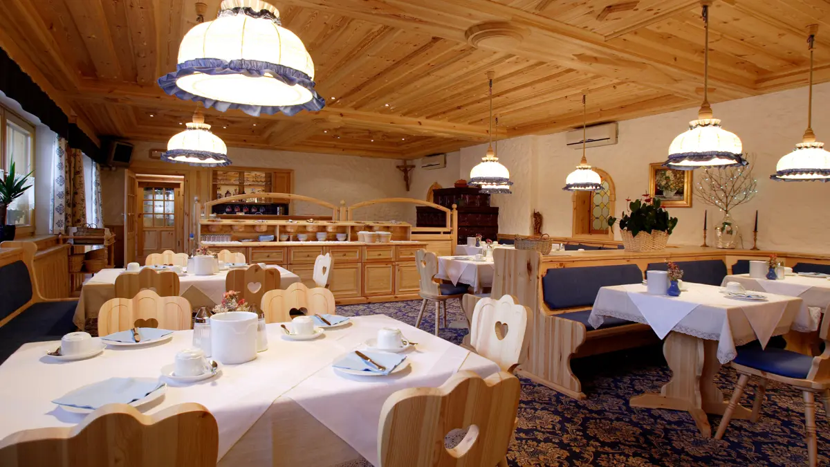 Garni Hotel Berc Lake Bled Breakfast Room