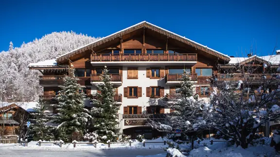 Hotel Au Coeur Du Village La Clusaz Hotel Exterior