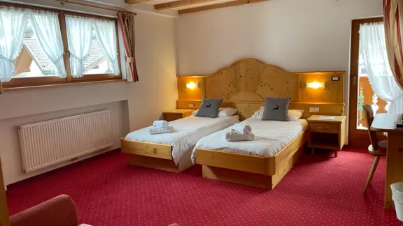 Room 44 3rd Floor E Facing