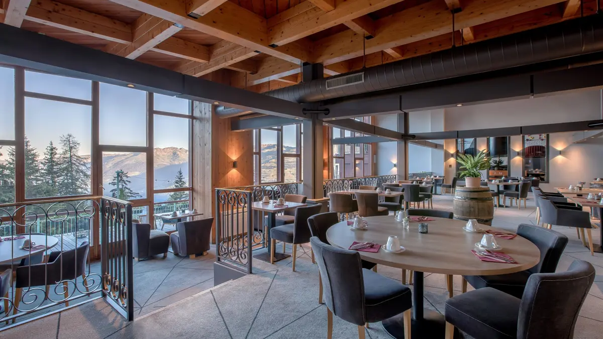 Altezza Hotel And Spa Les Arcs Restaurant 10