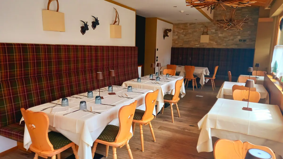 Italy, Dolomites, Selva, Hotel Somont, Restaurant