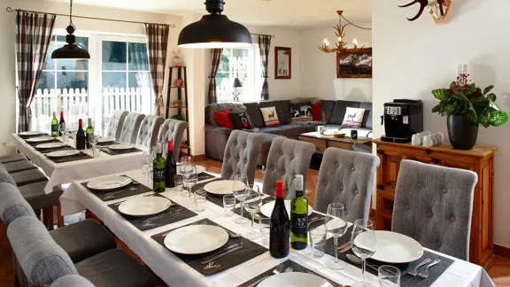 Chalet Fauner A St Anton Lounge Dining Area 2