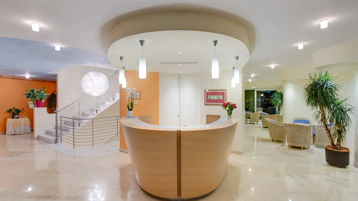 Hotel Maximillian, Malcesine, Lake Garda, Reception