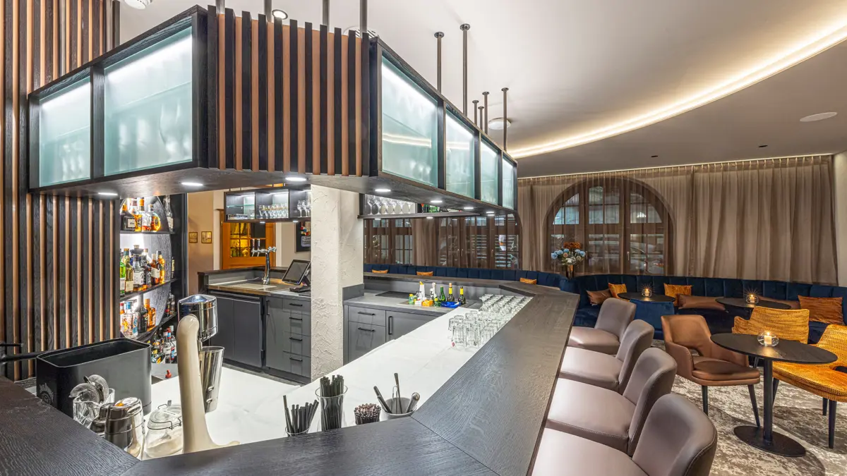 Hotel Central Sport Davos .Bar Seating Area