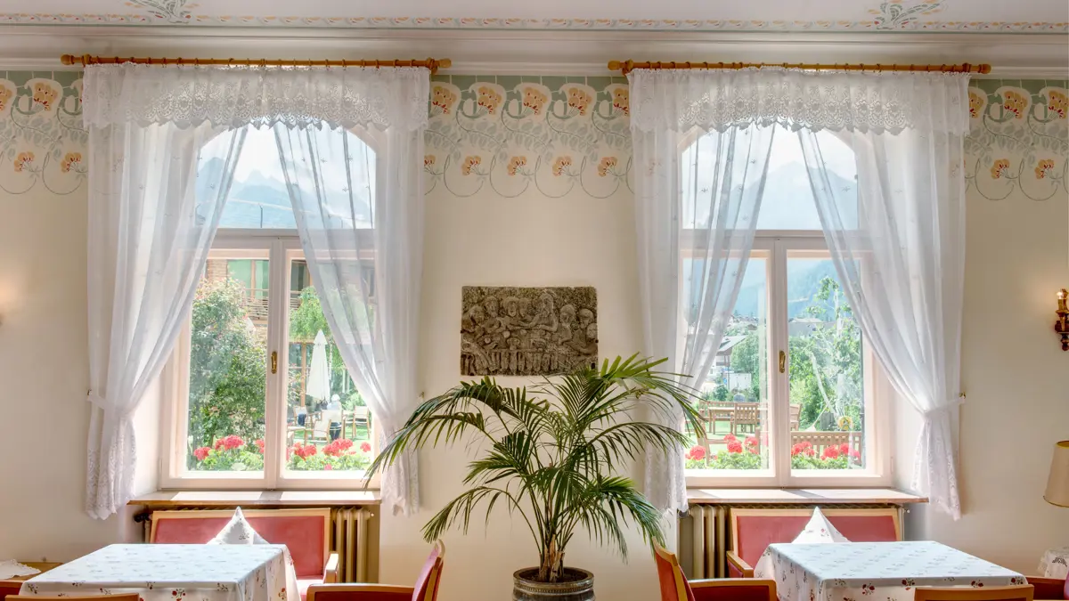 Inghams Italy Dolomites Kronplatz Hotel Monte Sella Restaurant