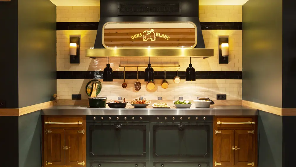 Ours Blanc Hotel And Spa Les Menuires Buffet 3