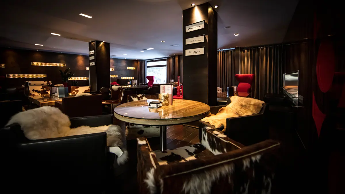 Hotel Avenue Lodge Val d'Isere bar and lounge