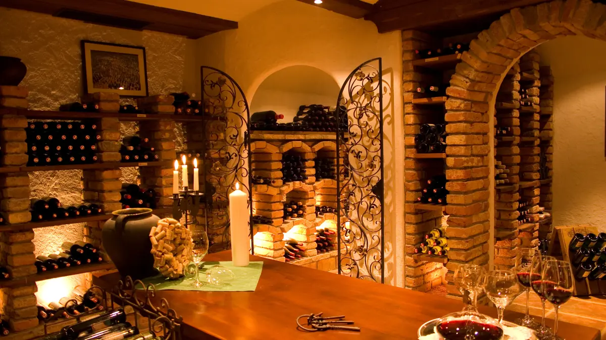 Hotel Erzberg Zurs Wine Cellar