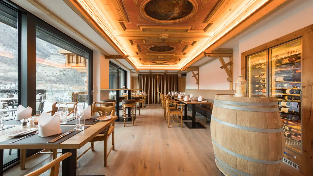 Hotel Schonegg Zermatt Restaurant Saveurs