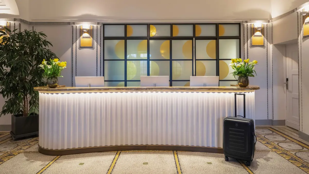 Hotel Montana Lucerne Reception