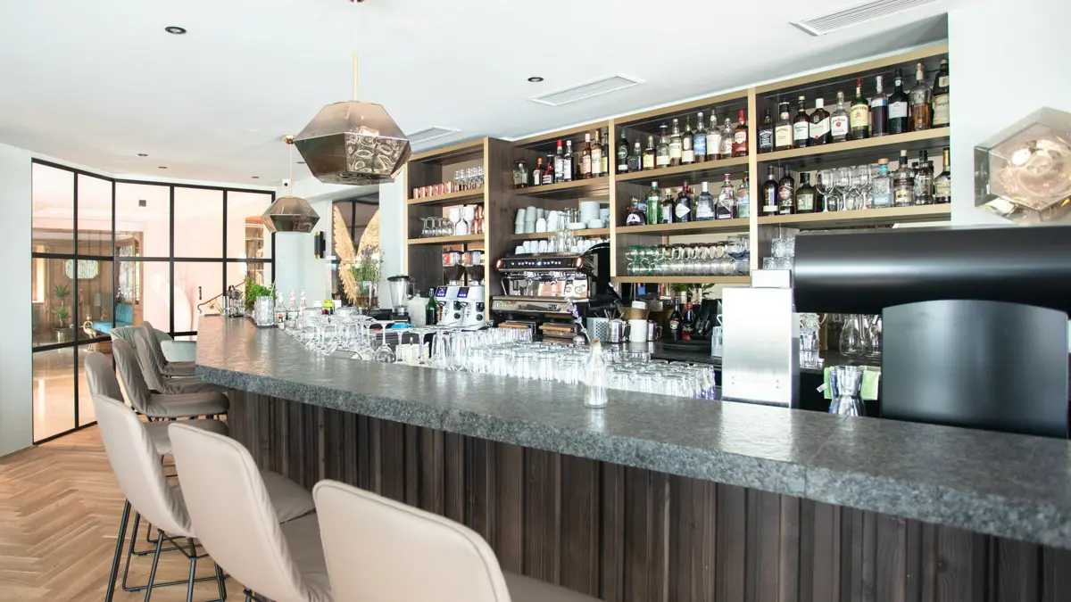 Zillertalerhof Alpine Hideaway Mayrhofen Bar Area