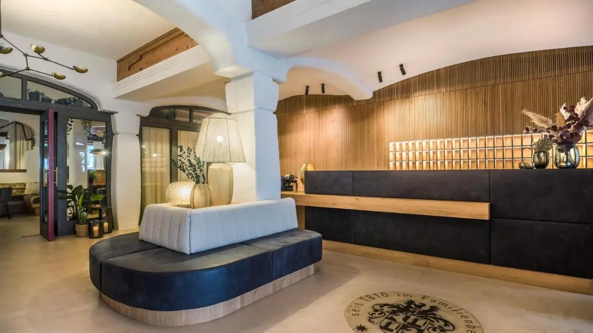 Hotel Tiefenbrunner Kitzbuhel Reception