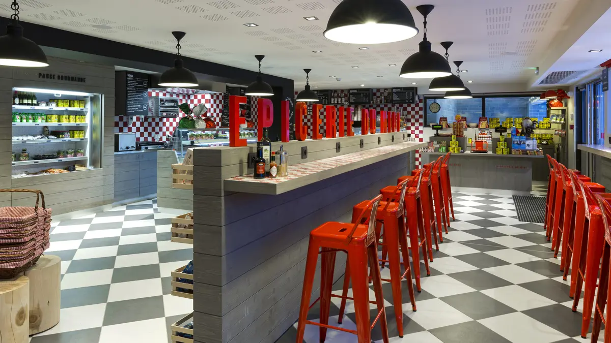 Hotel Heliopic Chamonix Epicerie Du Midi