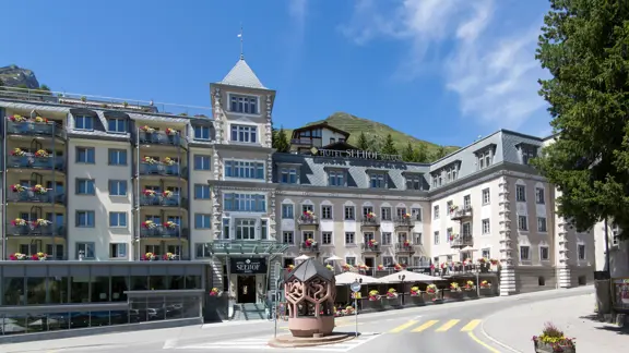 Hotel Seehof Davos Exterior 3