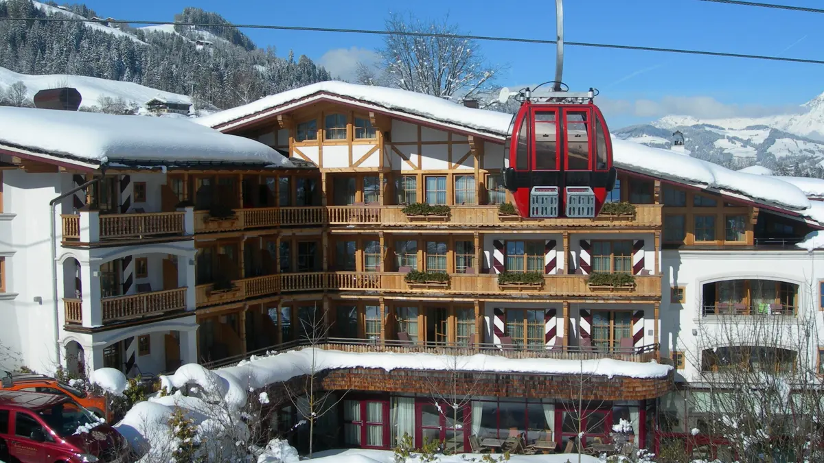 Hotel Kaiserhof Kitzbuhel Exterior (3)
