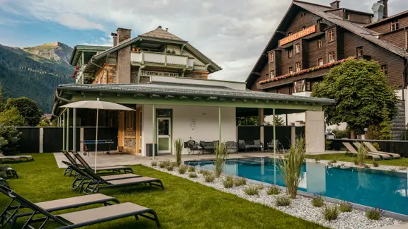 Hotel Post Stanton Hotel Exterior Outdoor Pool