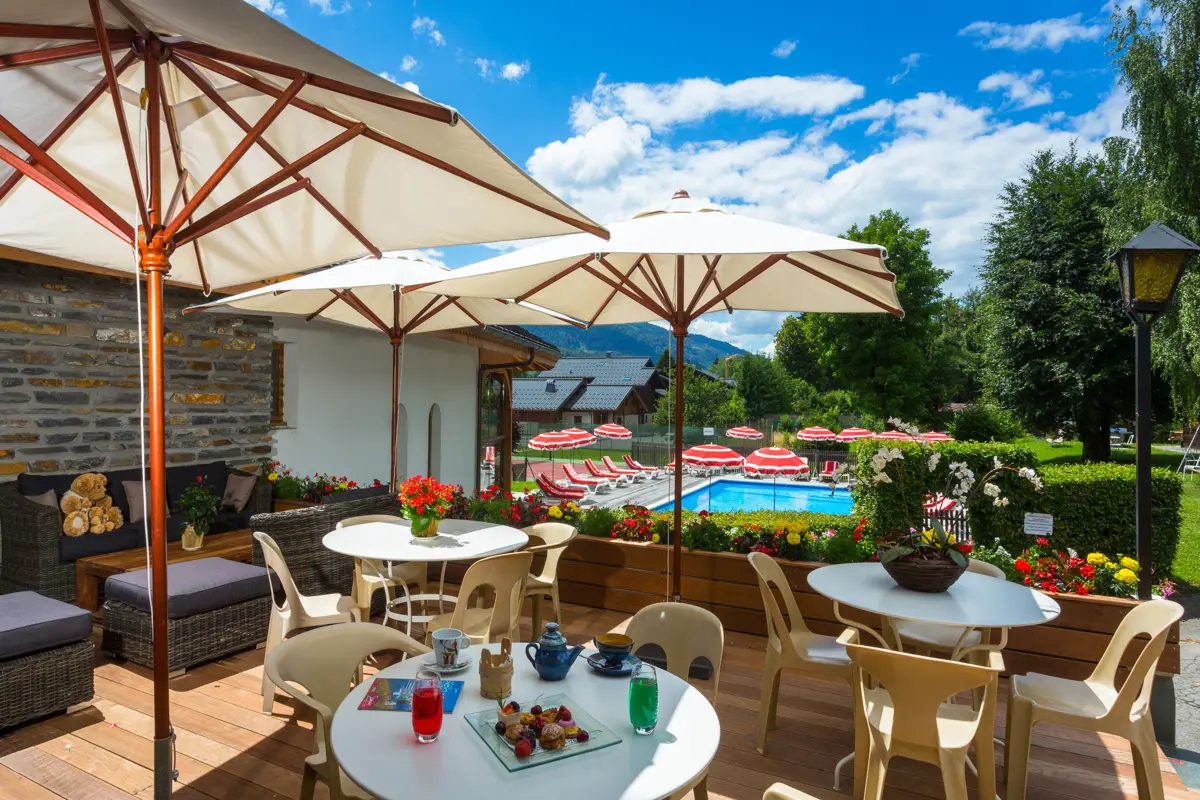 Residence Neige Et Roc Samoens Outdoor Terrace