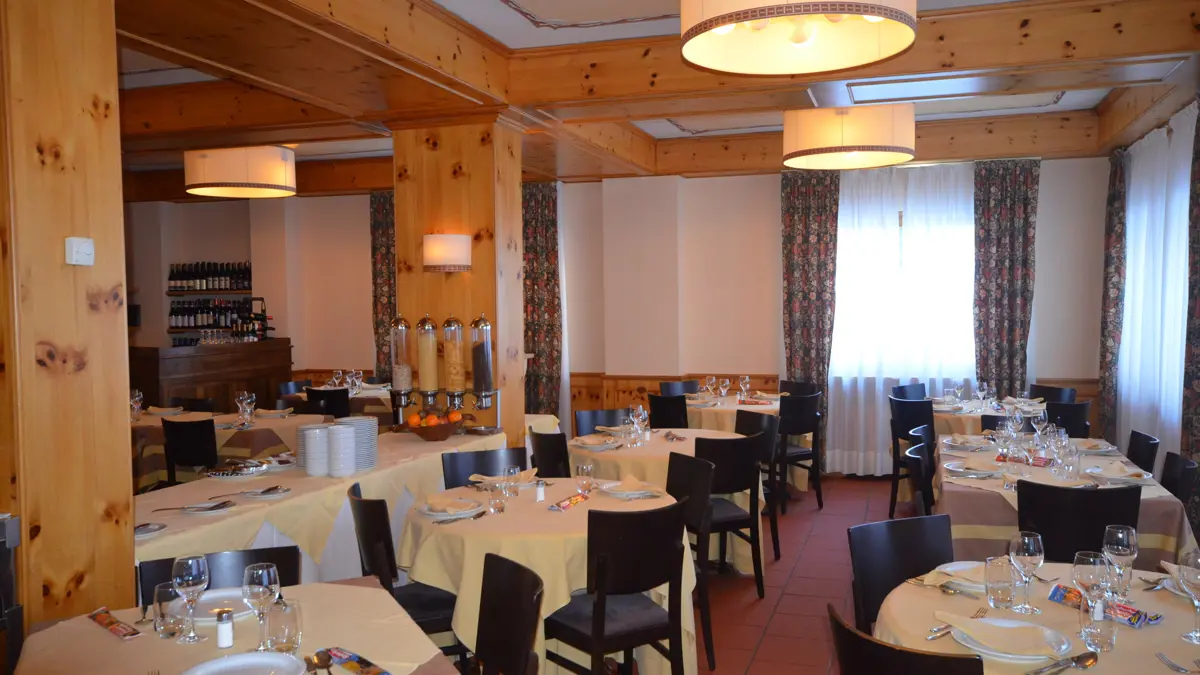 Inghams Italy Monterosa Gressoney Hotel Du Four Restaurant