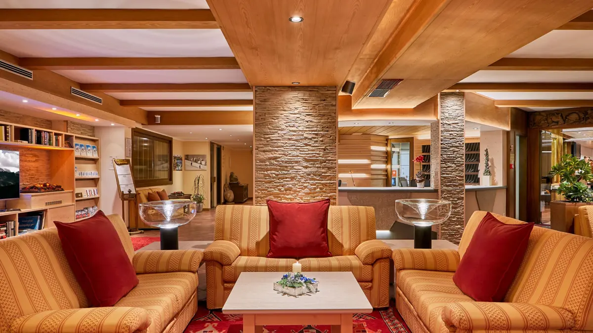 Inghams Italy Dolomites Arabba Hotel Portavescovo Lounge (1)