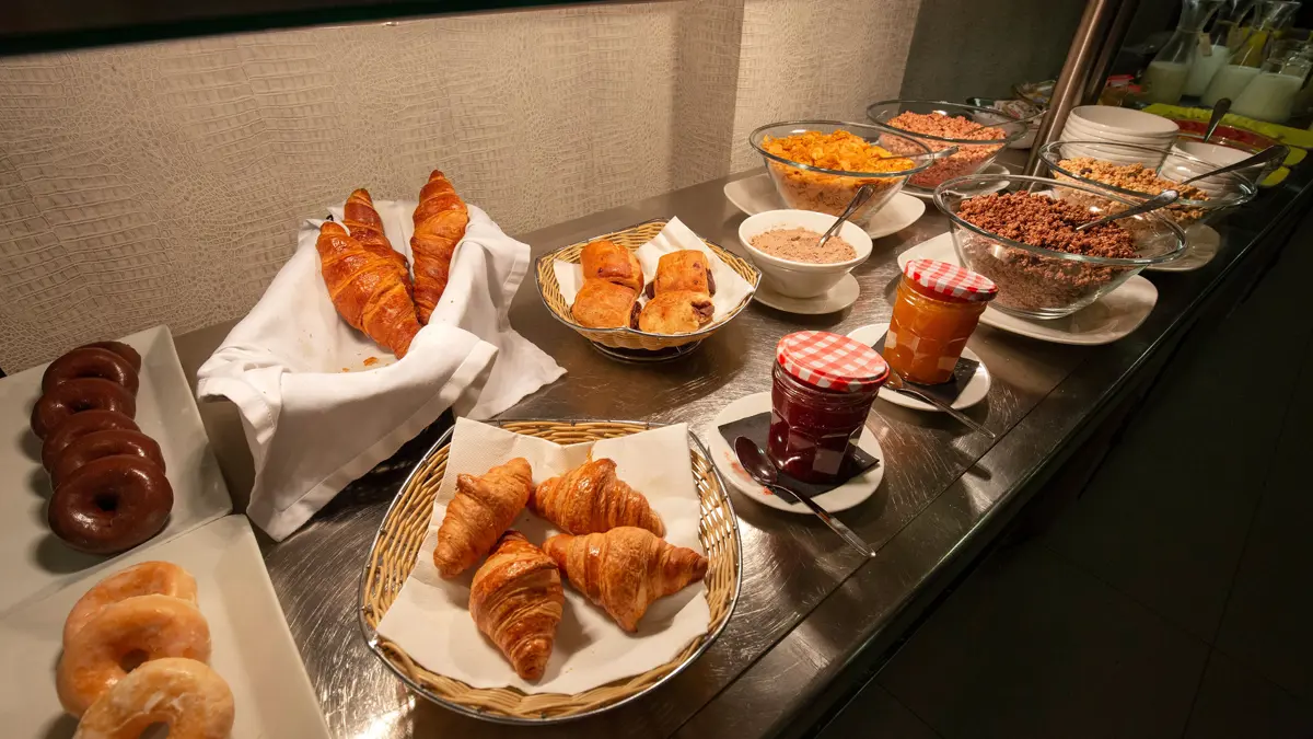 Hotel Del Pui Arinsal Breakfast Buffet