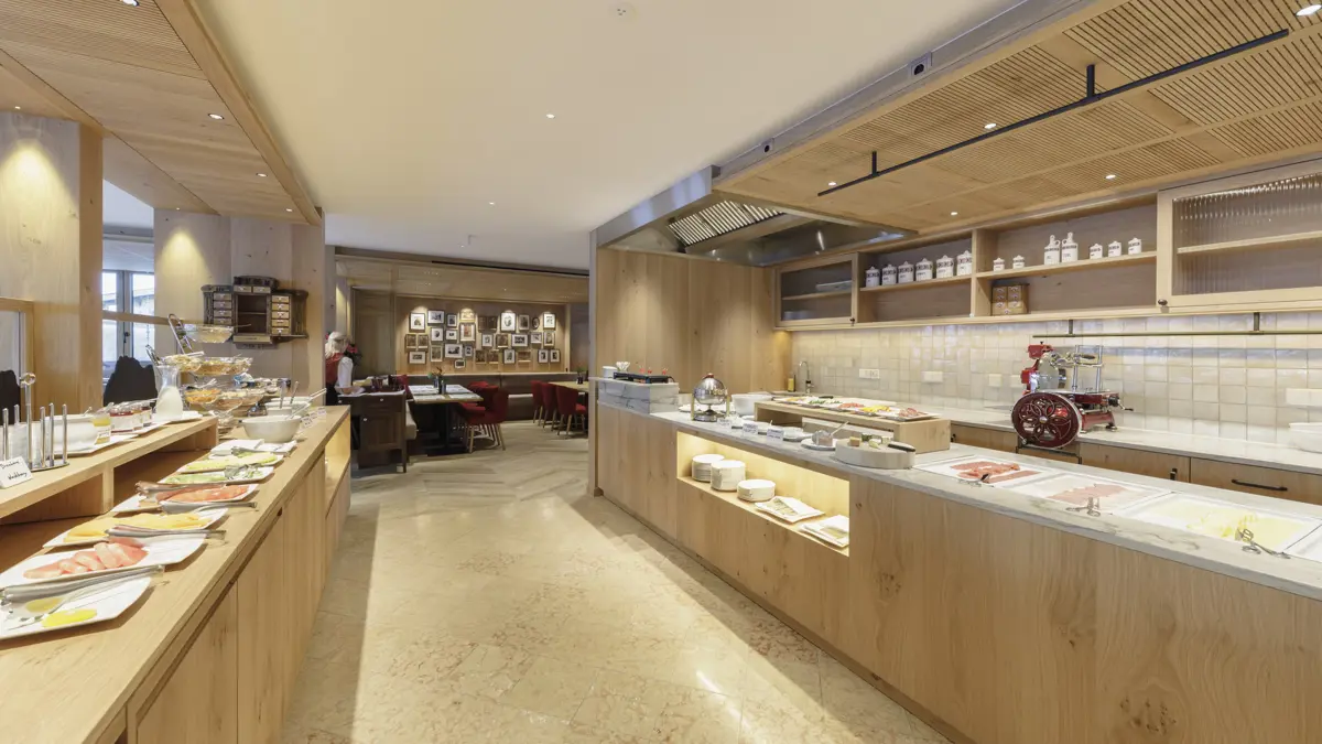 Hotel Austria Lech Buffet Area