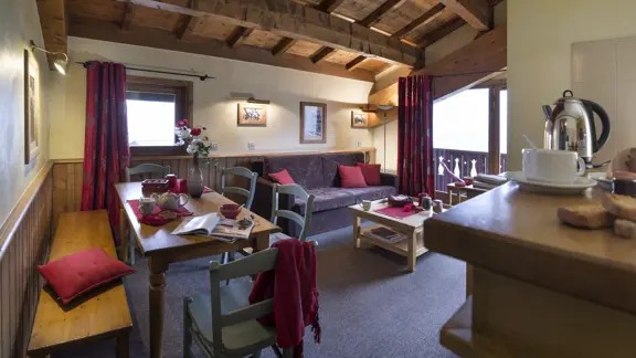 Three bedroom Airelles apartment