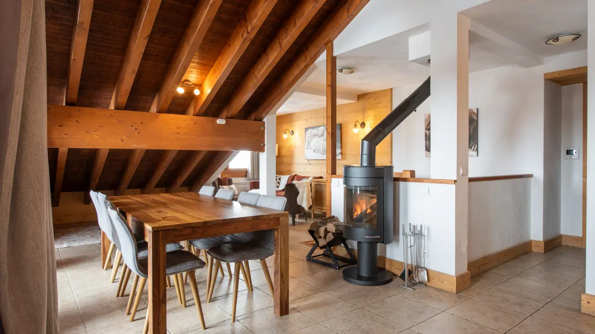 Chalet Mathilde Val Thorens Dining Area 2