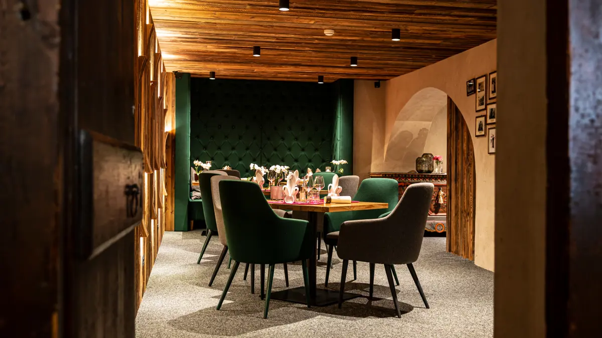 Inghams Italy Dolomites San Cassiano Hotel Fanes Restaurant 2