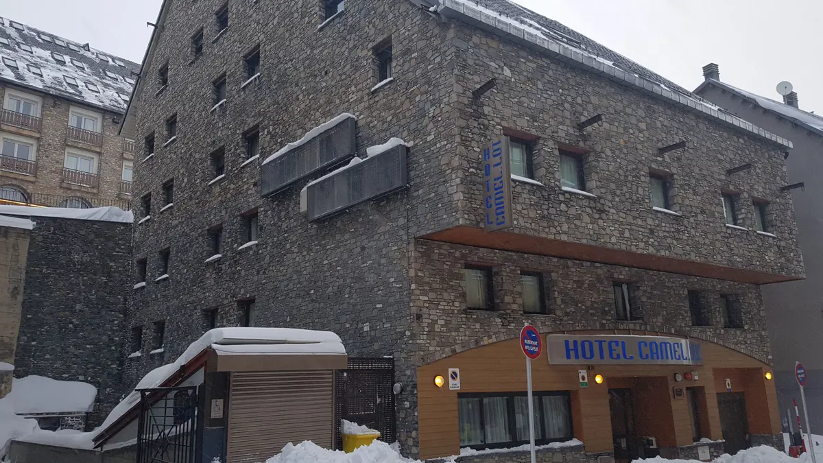 Hotel Camelot Pas De La Casa Exterior