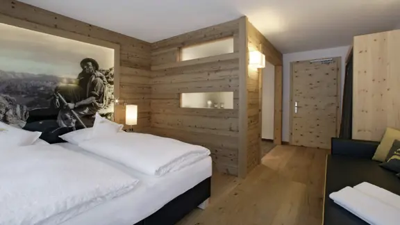 Superior garden bedroom