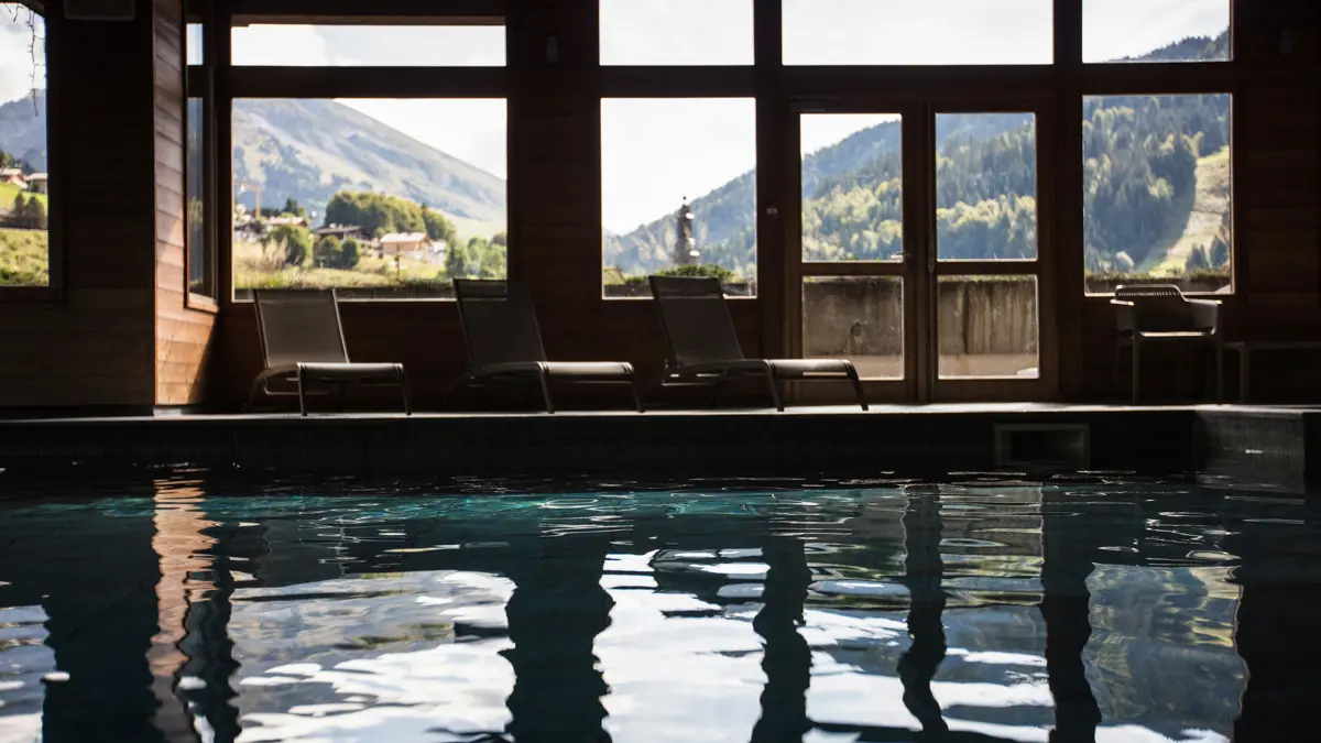 Residence Les Grandes Alpes La Clusaz Pool 3