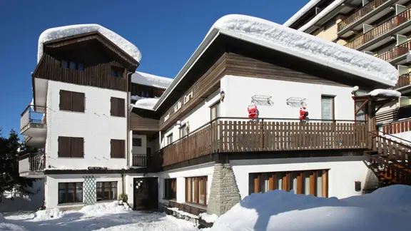 Inghams Italy Via Lattea Sauze D'oulx Hotel Villa Cary Exterior