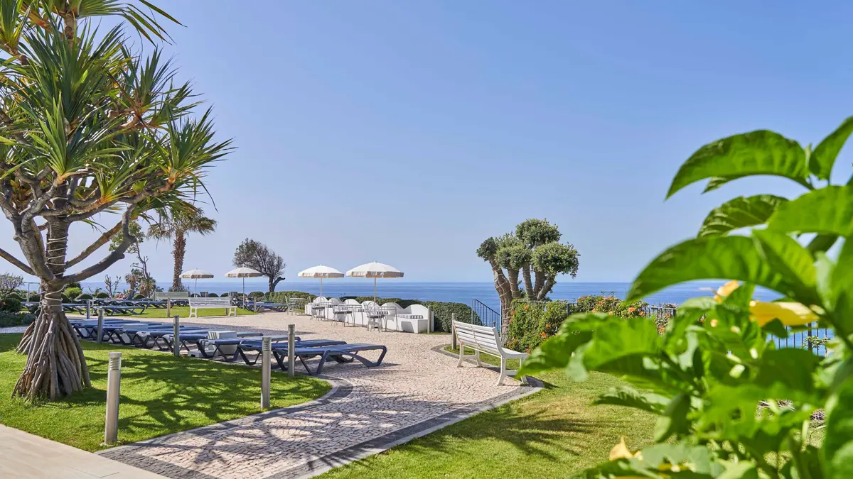 Golden Residence Hotel Funchal Outside Pool Terrace