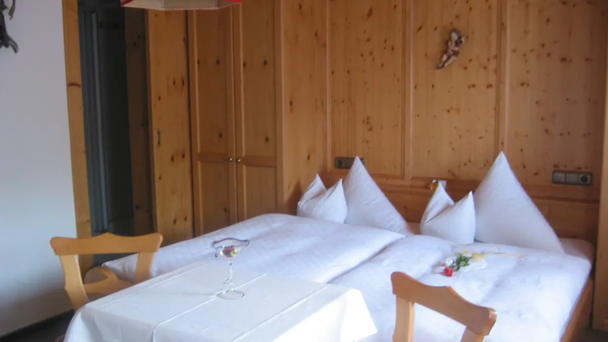 Haus Edelweiss Alpbach Bedroom