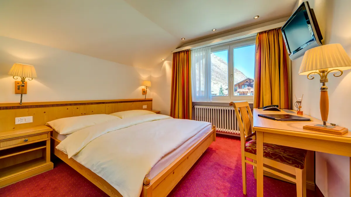 Hotel Excelsio Zermatt Economy Double Bedroom (2)