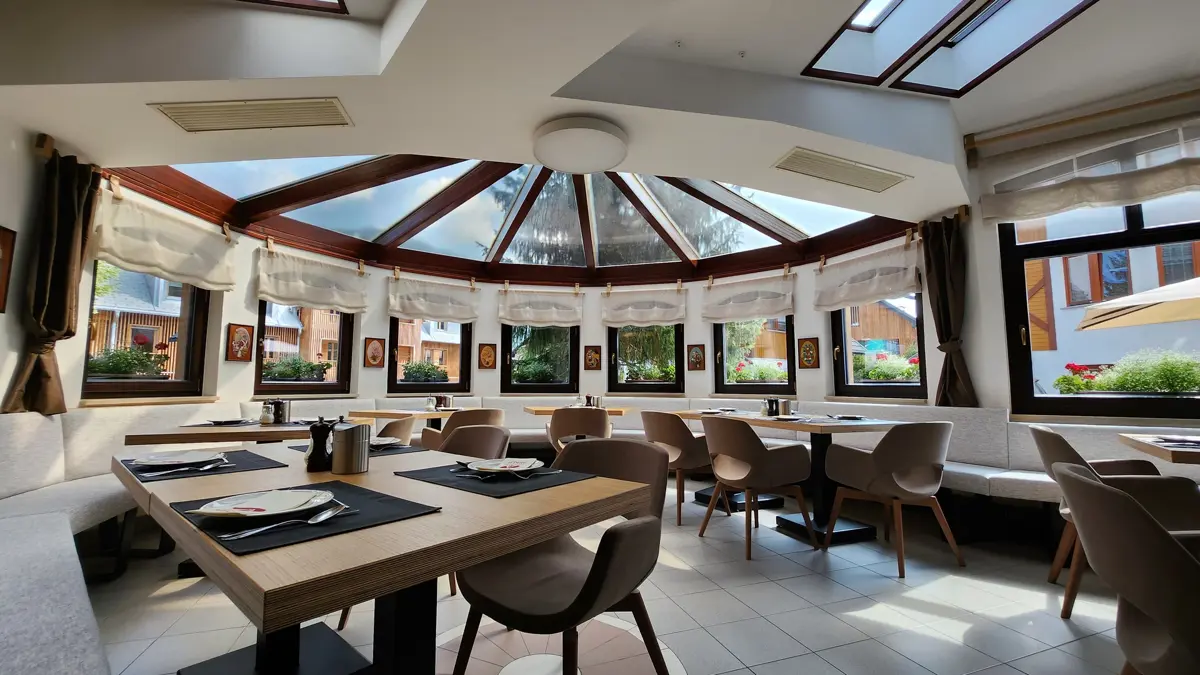 Hotel Miklic Kranjska Gora Breakfast Room