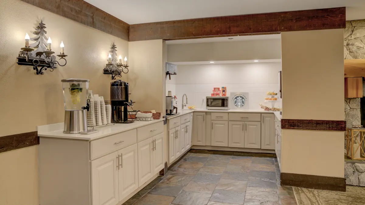 Blackcomb Springs Suites Whistler Lobby 2