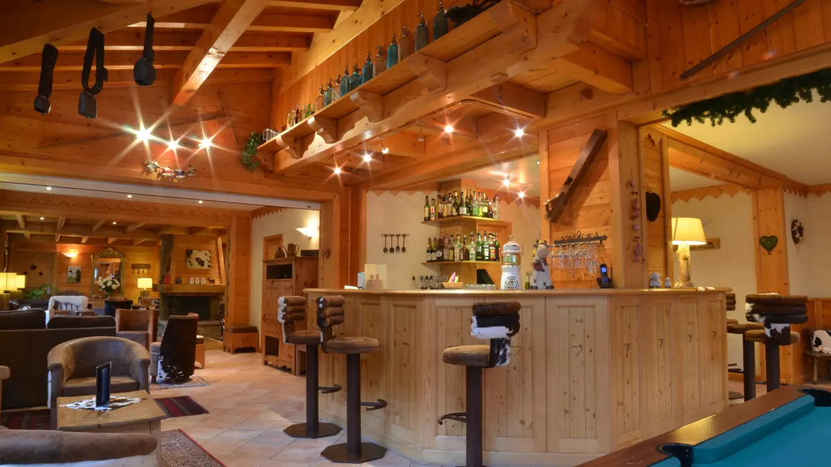 Hotel Clef Des Champs Morzine Bar